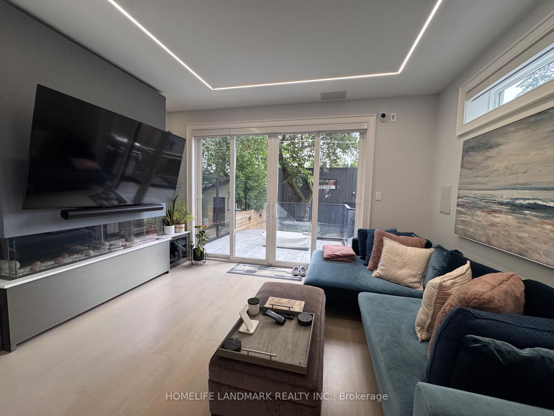 Photo 10 of 17 Hocken Avenue, Toronto, Wychwood — HOMEH