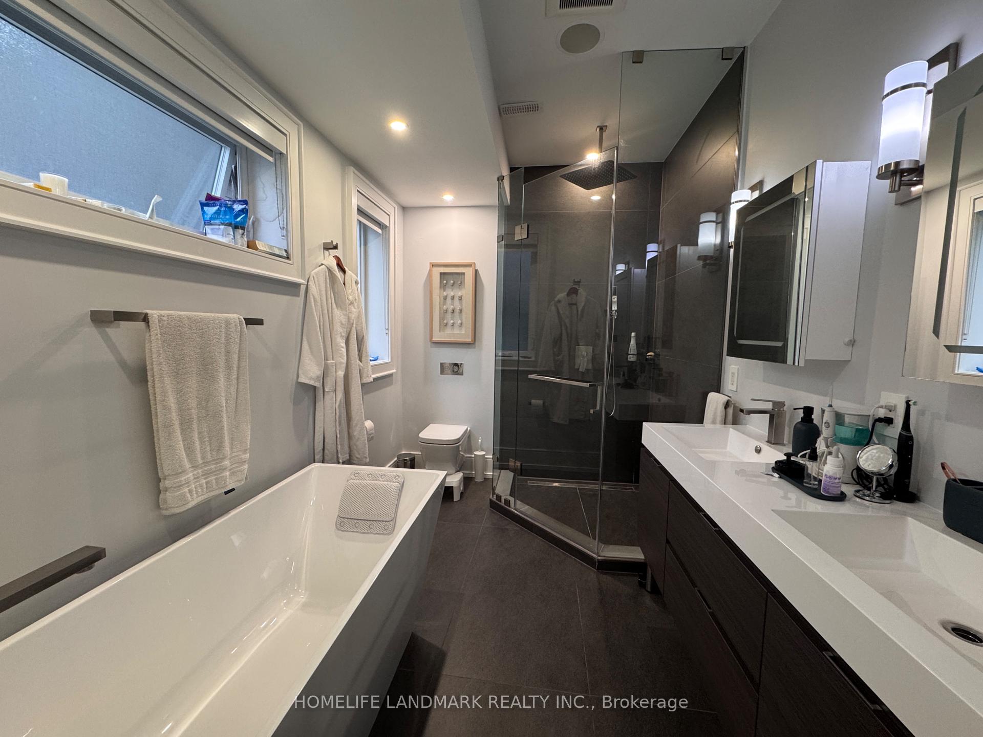 Photo 14 of 17 Hocken Avenue, Toronto, Wychwood — HOMEH