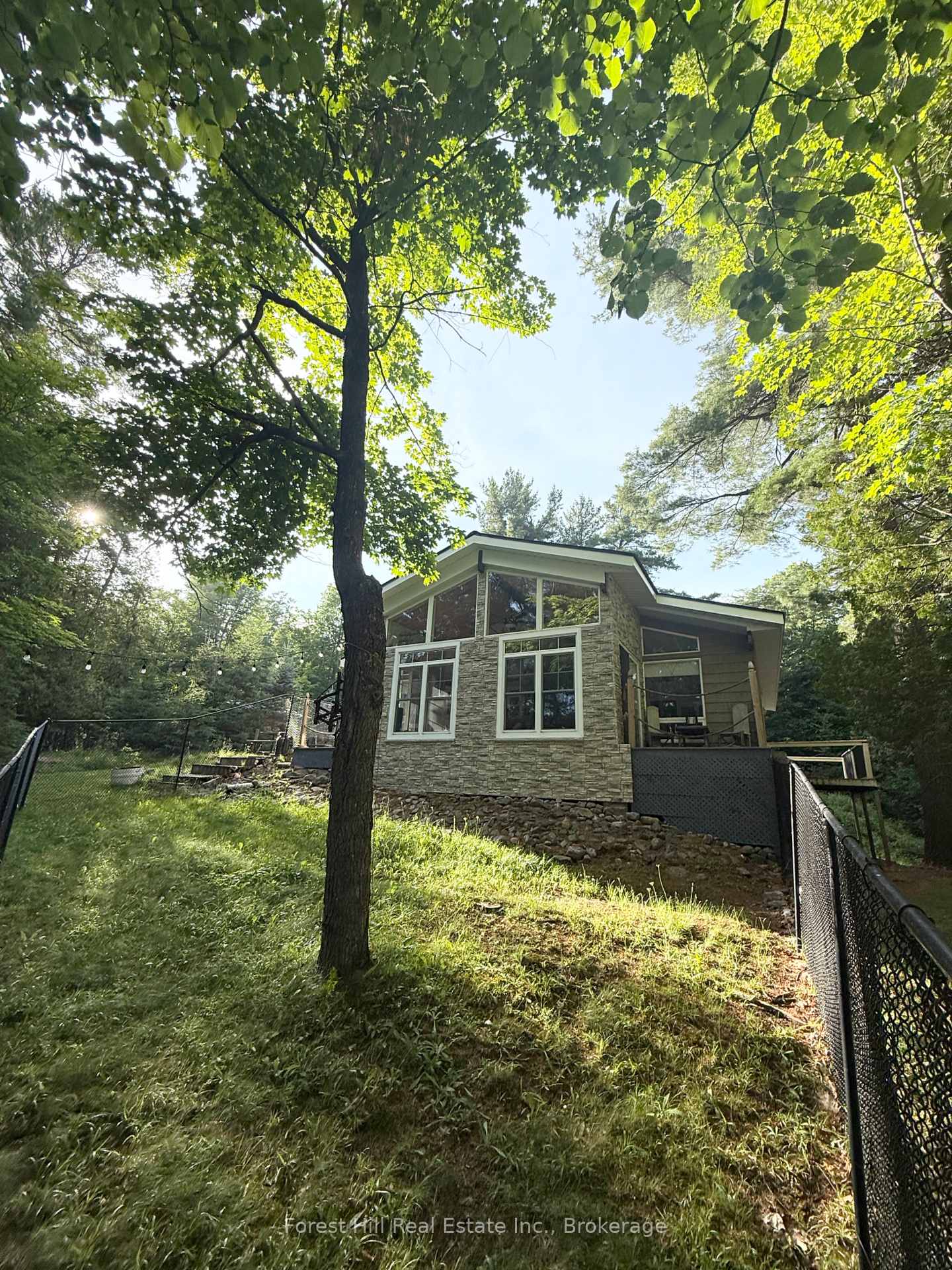 Photo 5 of 935 Limberlost Road, Parry Sound Remote Area, Restoule — HOMEH