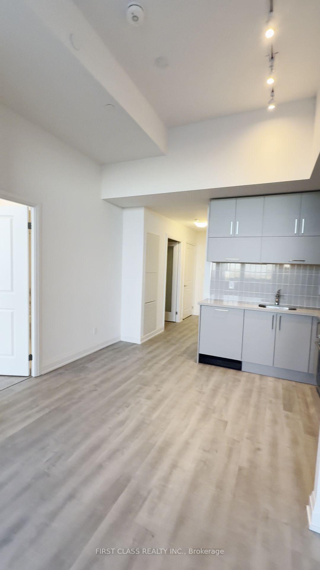 Photo 3 of Unit 312, 38 Andre De Grasse Street, Markham, Unionville — HOMEH