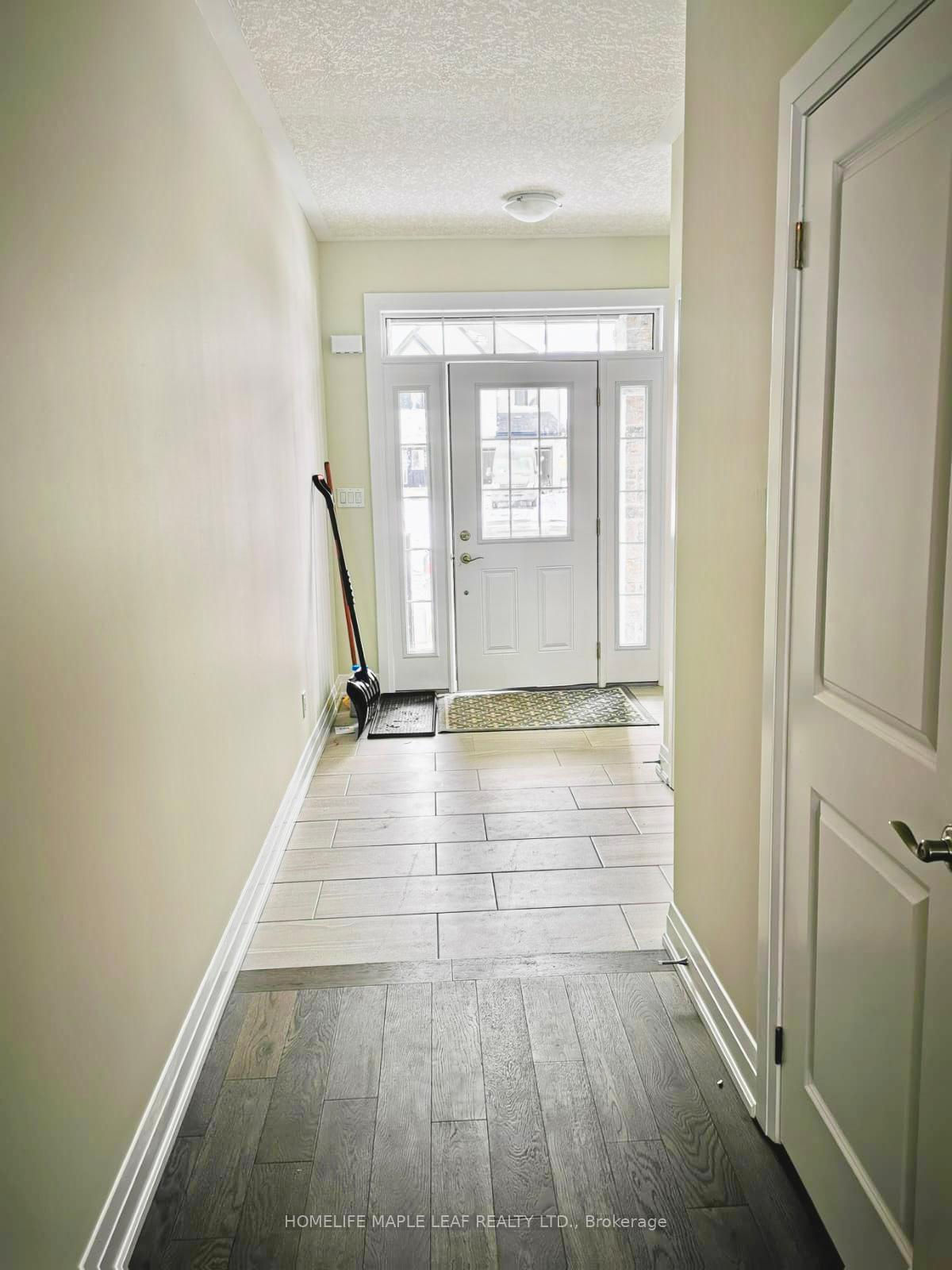 Photo 8 of 917 Valencia Court, Kitchener, Huron Park — HOMEH