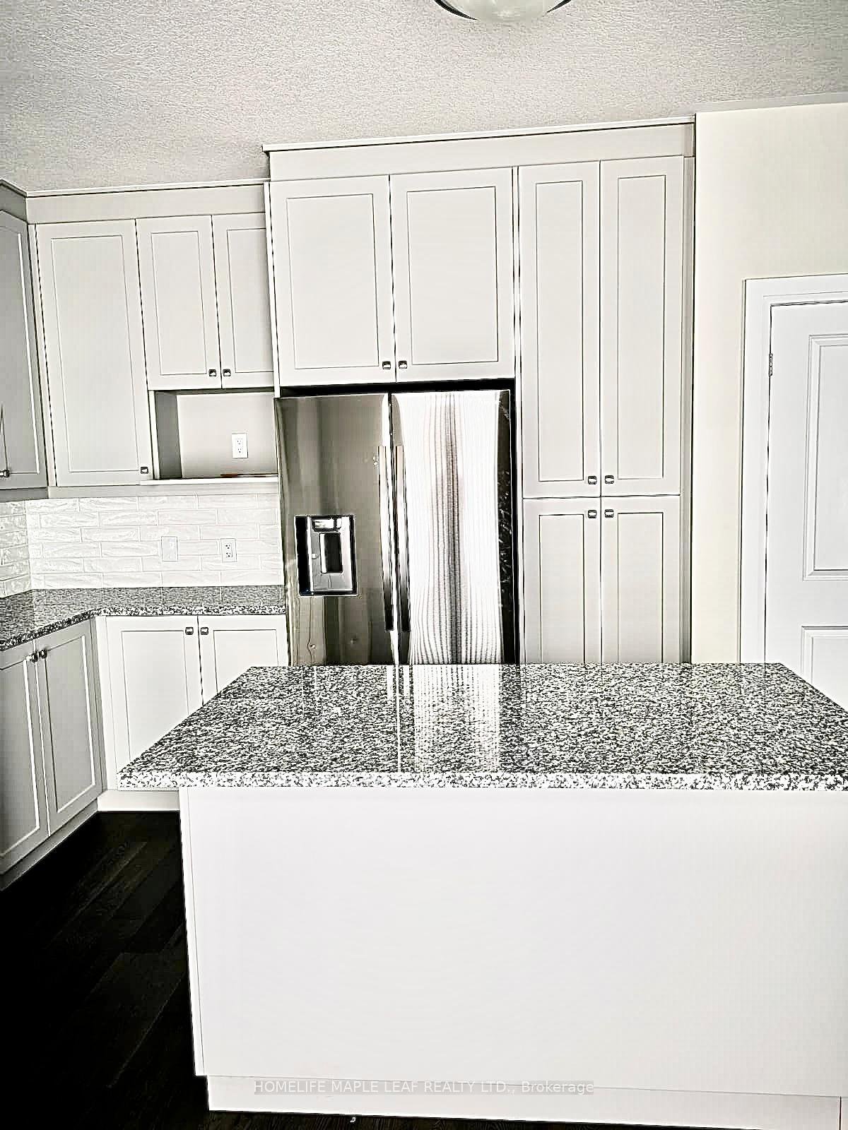 Photo 24 of 917 Valencia Court, Kitchener, Huron Park — HOMEH