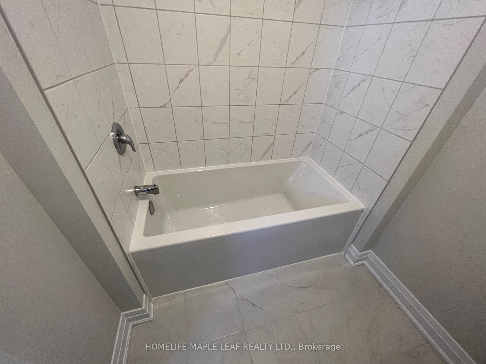 Photo 40 of 917 Valencia Court, Kitchener, Huron Park — HOMEH