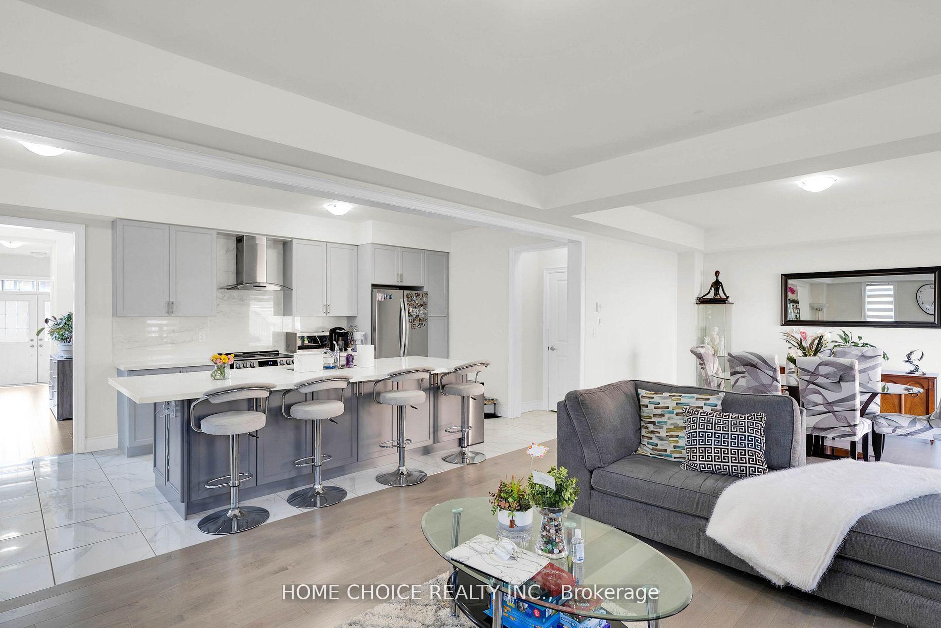 Photo 12 of 22 Ludlow Drive E, Barrie, Rural Barrie Southeast — HOMEH