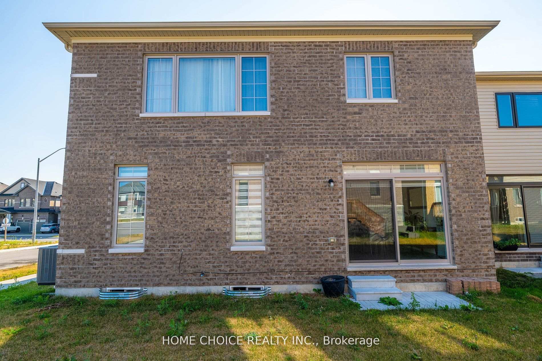 Photo 38 of 22 Ludlow Drive E, Barrie, Rural Barrie Southeast — HOMEH