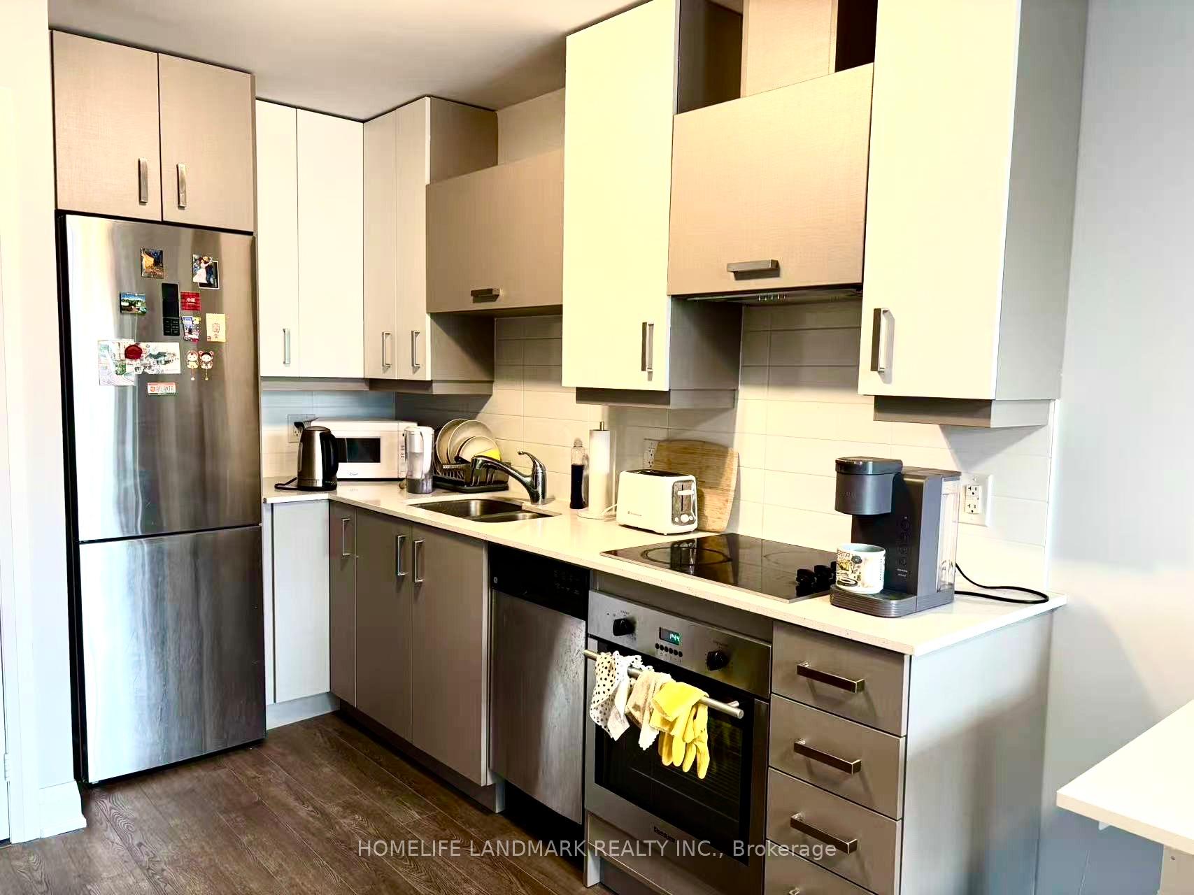 Photo 3 of Unit 903, 18 Uptown Drive, Markham, Unionville — HOMEH