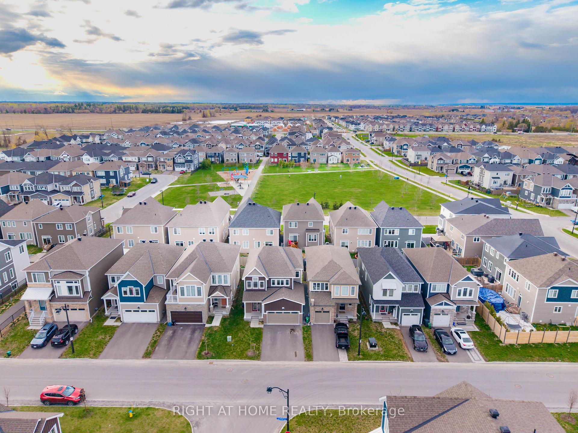 Photo 2 of 206 Pursuit Terrace, Ottawa, Goulbourn Twp From Franktown Rd/South To Rideau — HOMEH