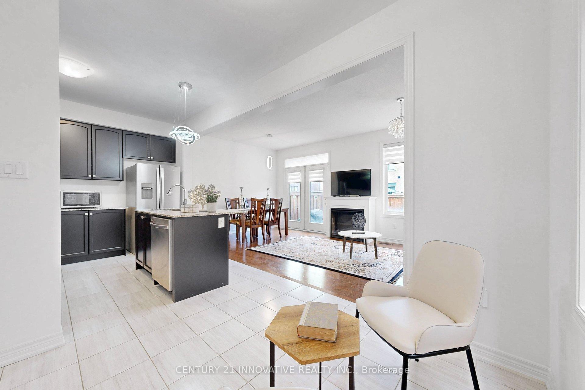 Photo 18 of 28 Conarty Crescent, Whitby, Rural Whitby — HOMEH