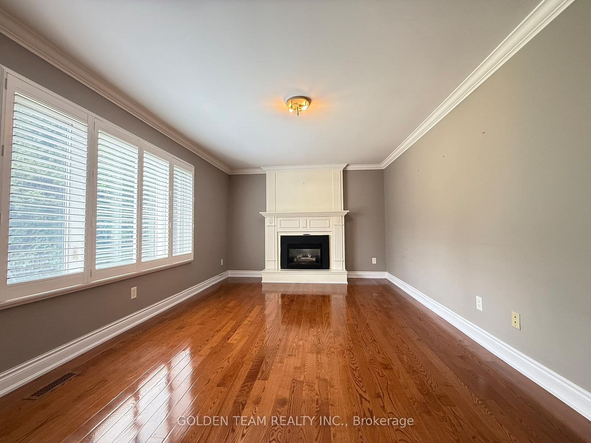 Photo 25 of 195 Waterside Crescent, Vaughan, Maple — HOMEH