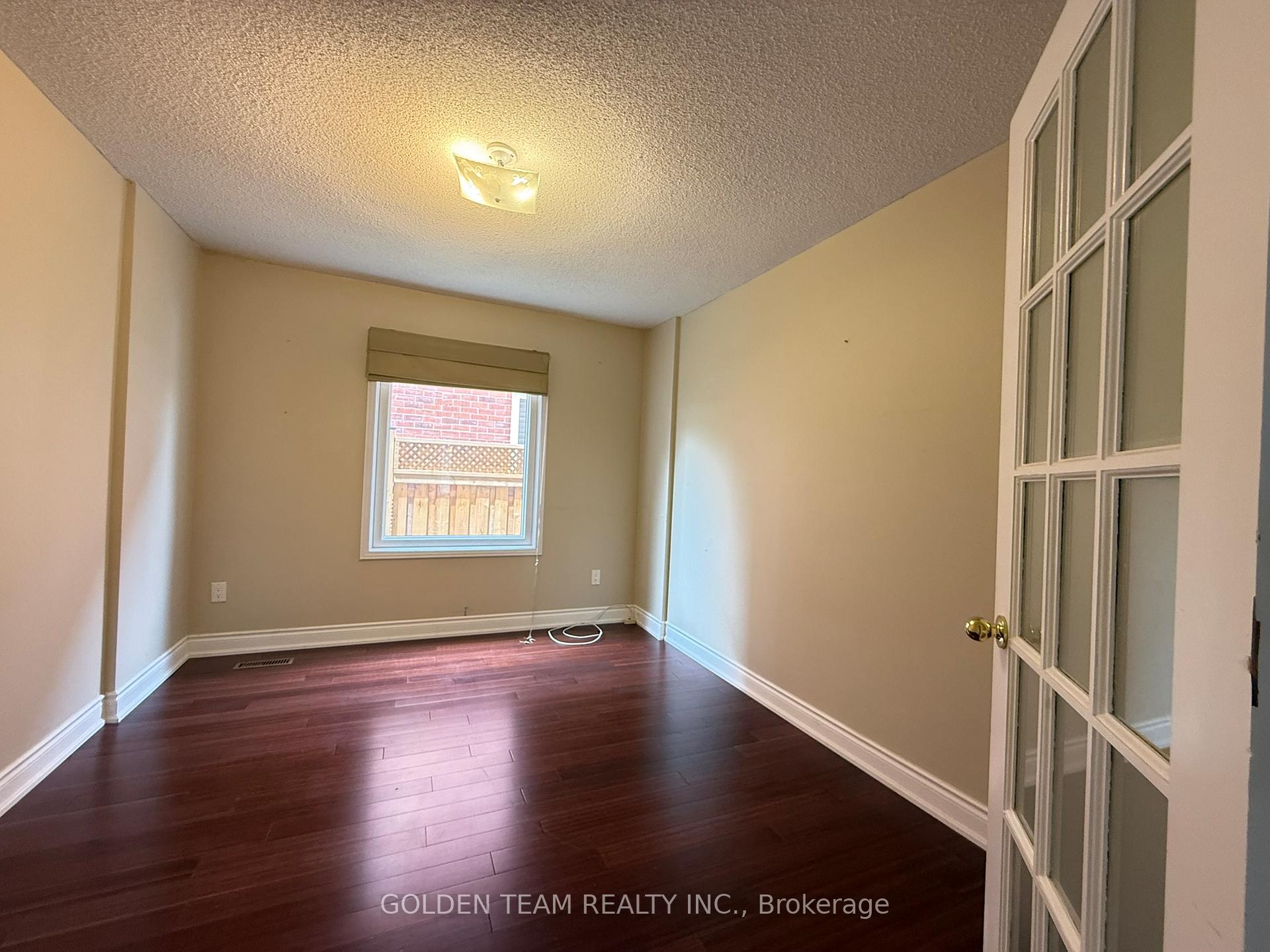 Photo 29 of 195 Waterside Crescent, Vaughan, Maple — HOMEH