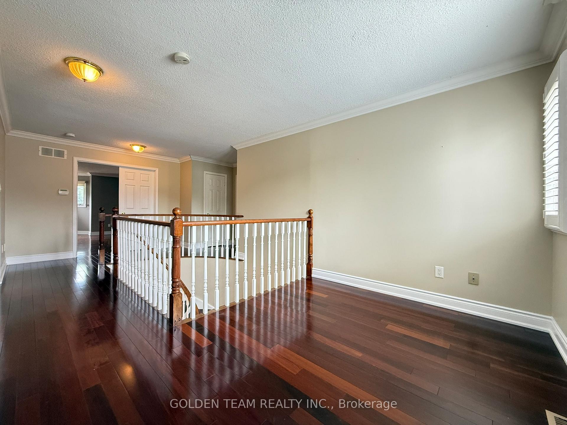 Photo 41 of 195 Waterside Crescent, Vaughan, Maple — HOMEH