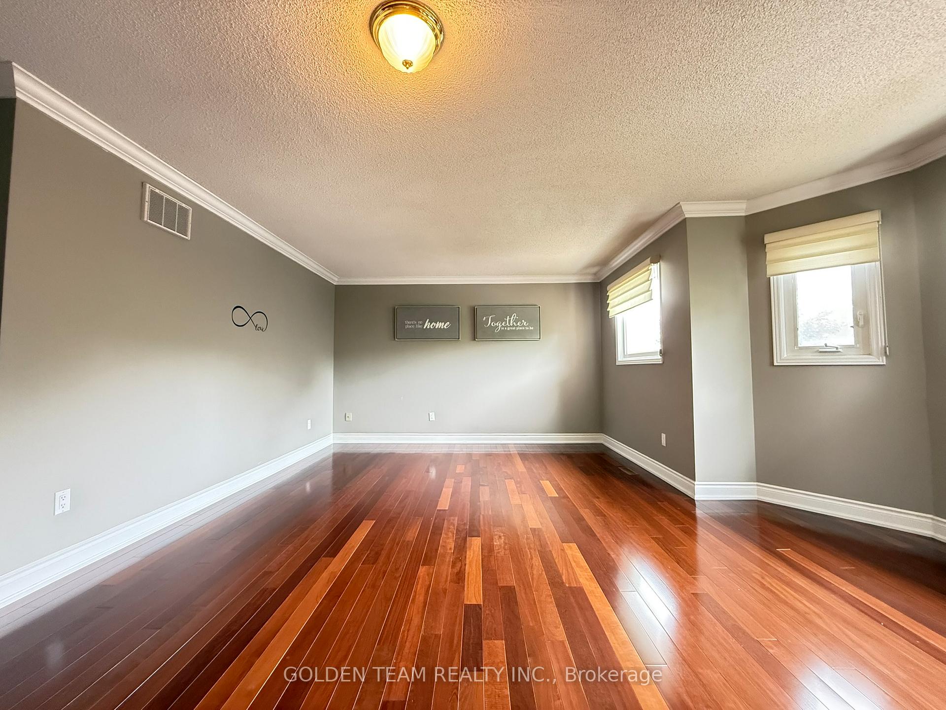 Photo 47 of 195 Waterside Crescent, Vaughan, Maple — HOMEH