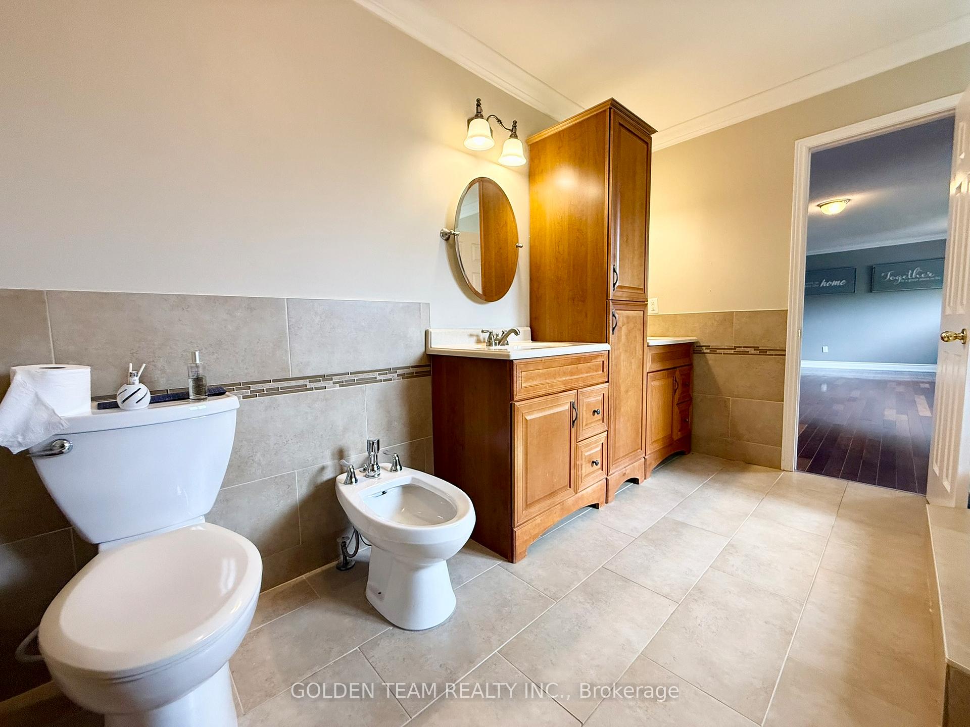 Photo 55 of 195 Waterside Crescent, Vaughan, Maple — HOMEH