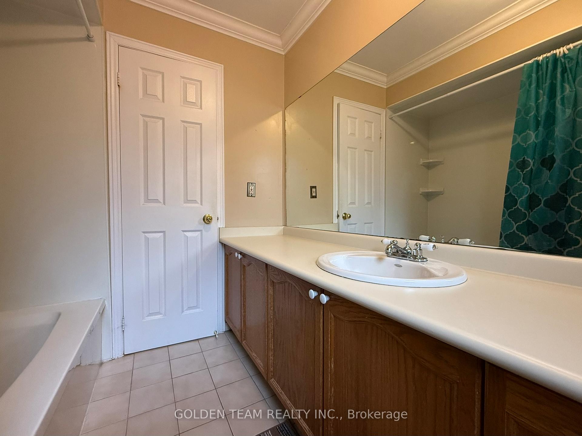 Photo 63 of 195 Waterside Crescent, Vaughan, Maple — HOMEH