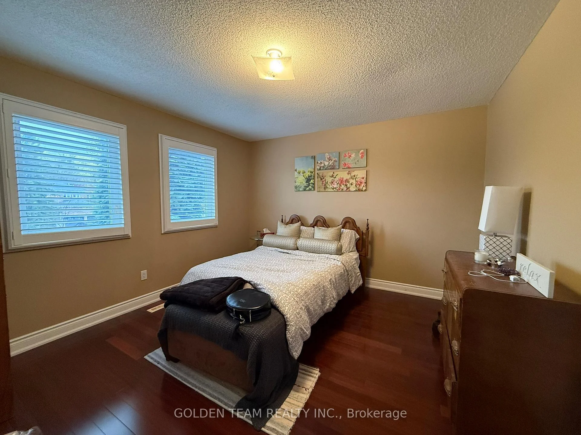 Photo 7 of 195 Waterside Crescent, Vaughan, Maple — HOMEH