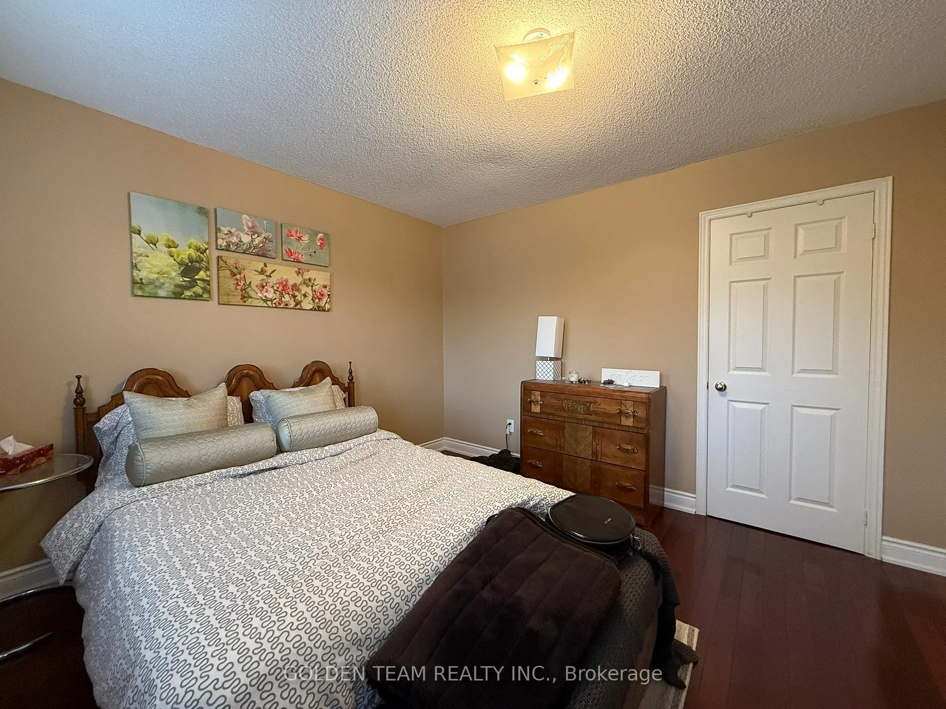 Photo 8 of 195 Waterside Crescent, Vaughan, Maple — HOMEH