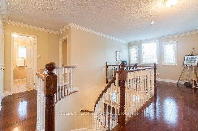Photo 13 of 195 Waterside Crescent, Vaughan, Maple — HOMEH