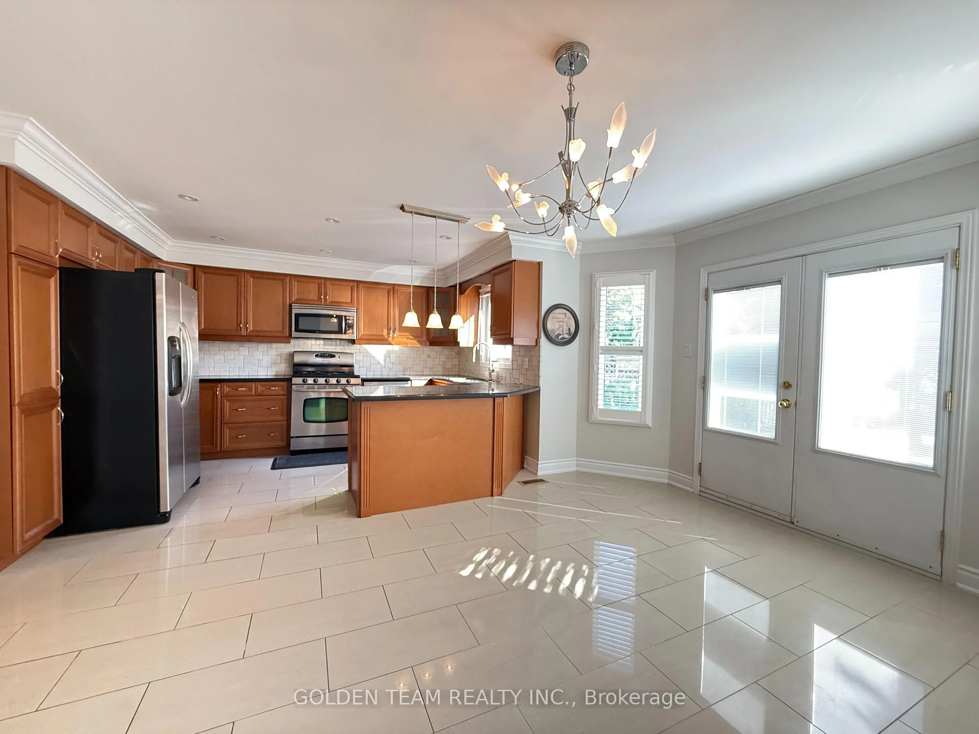 Photo 26 of 195 Waterside Crescent, Vaughan, Maple — HOMEH