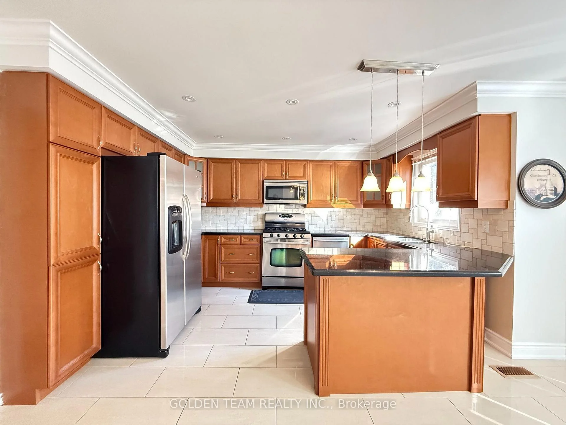 Photo 28 of 195 Waterside Crescent, Vaughan, Maple — HOMEH