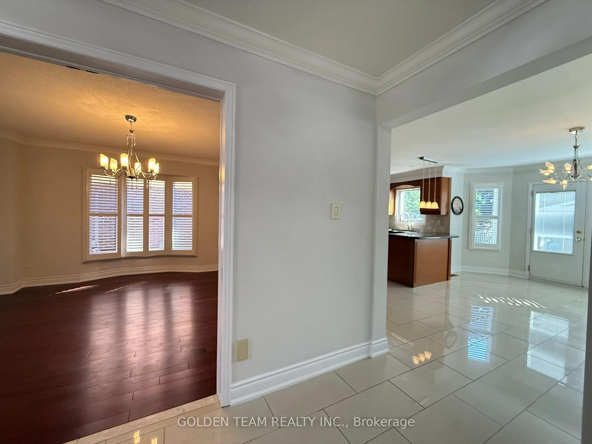 Photo 38 of 195 Waterside Crescent, Vaughan, Maple — HOMEH