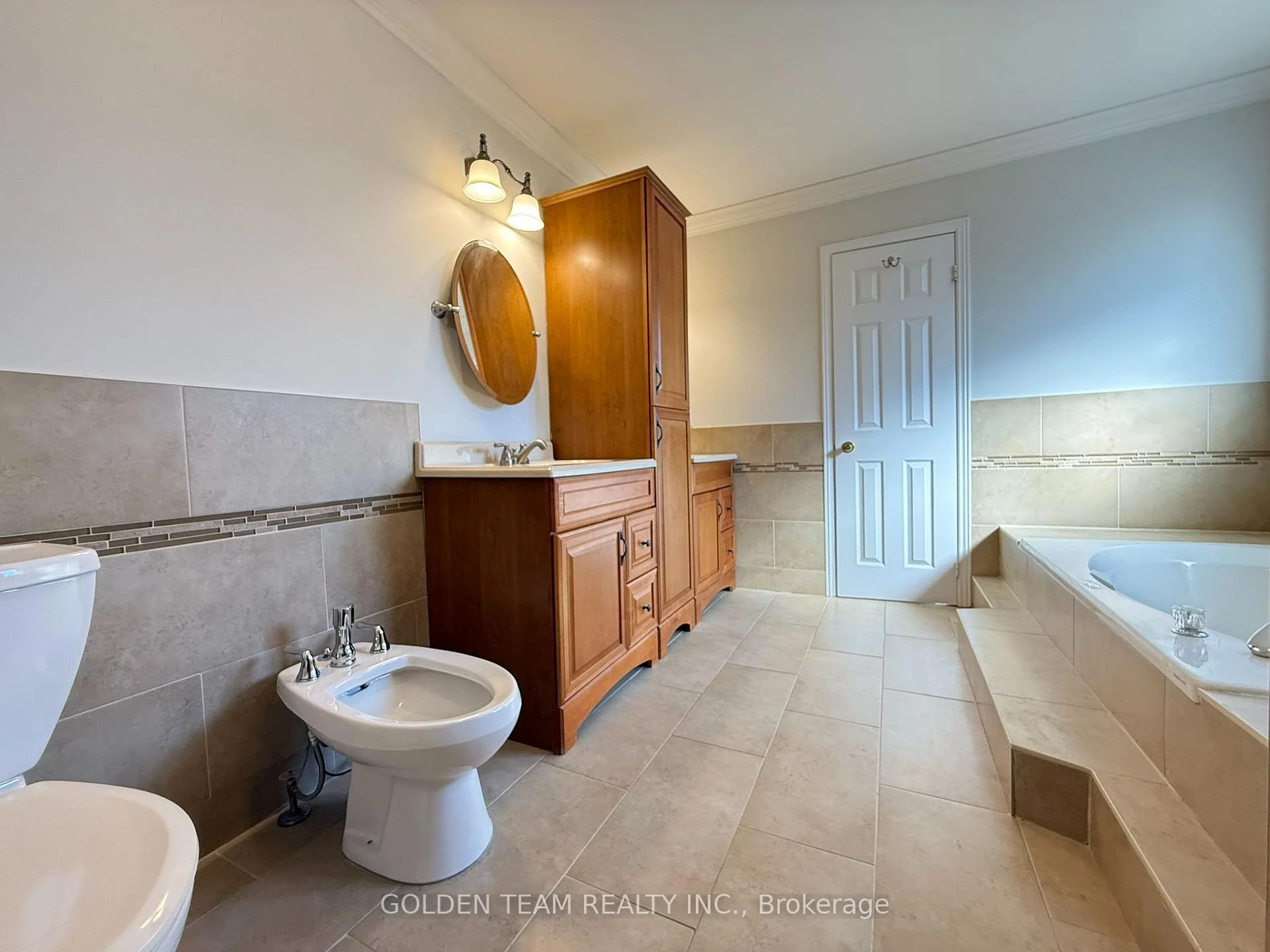 Photo 58 of 195 Waterside Crescent, Vaughan, Maple — HOMEH