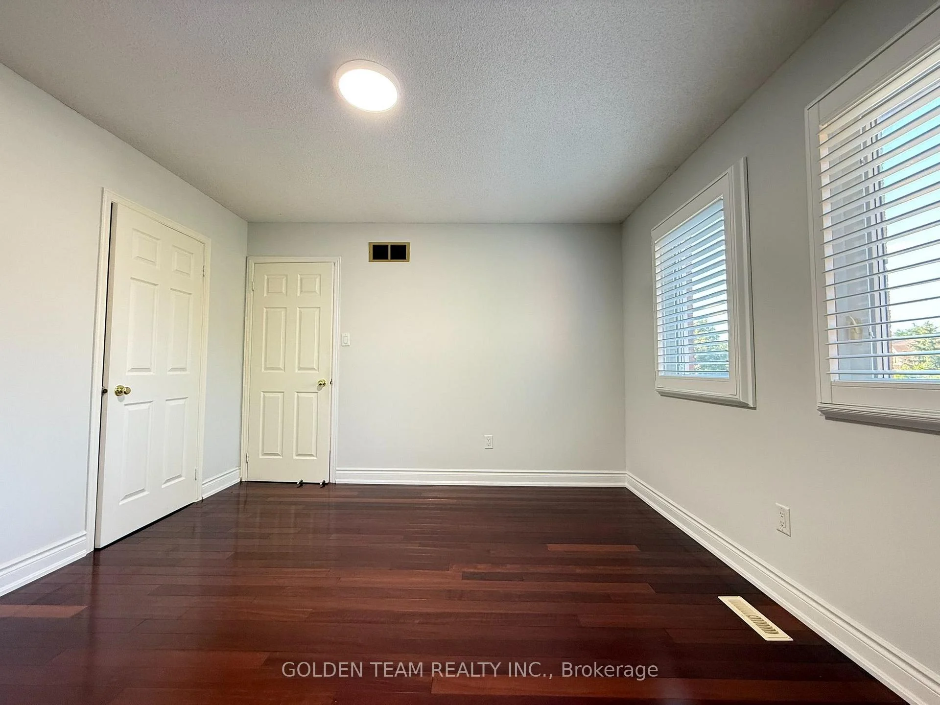 Photo 66 of 195 Waterside Crescent, Vaughan, Maple — HOMEH