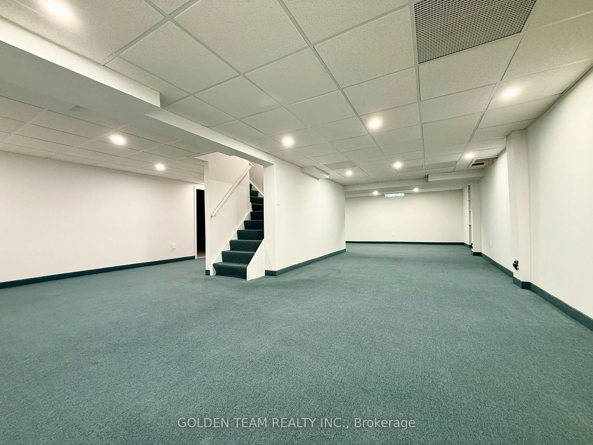 Photo 81 of 195 Waterside Crescent, Vaughan, Maple — HOMEH