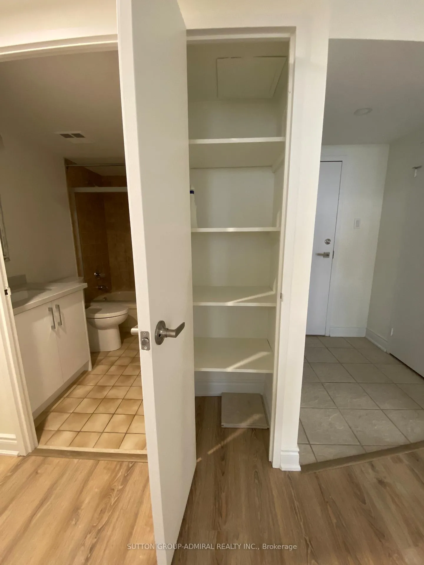 Photo 15 of Unit 1505, 7601 Bathurst Street E, Vaughan, Crestwood-Springfarm-Yorkhill — HOMEH