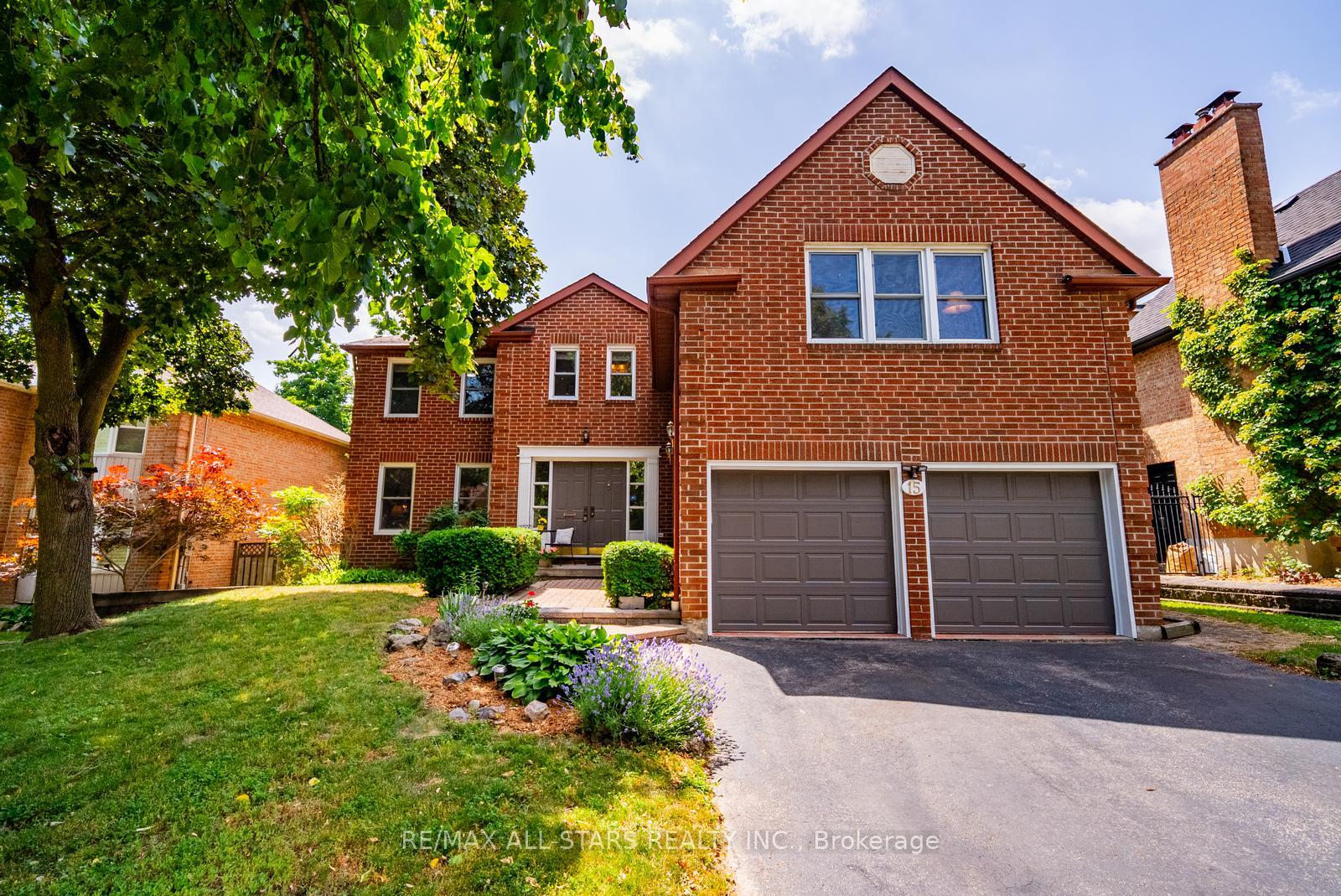 Photo 1 of 15 Hare Court, Markham, Old Markham Village — HOMEH