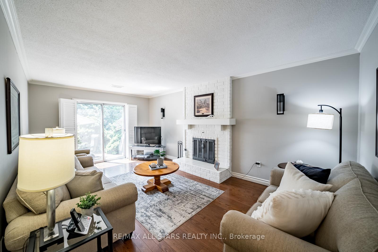 Photo 15 of 15 Hare Court, Markham, Old Markham Village — HOMEH