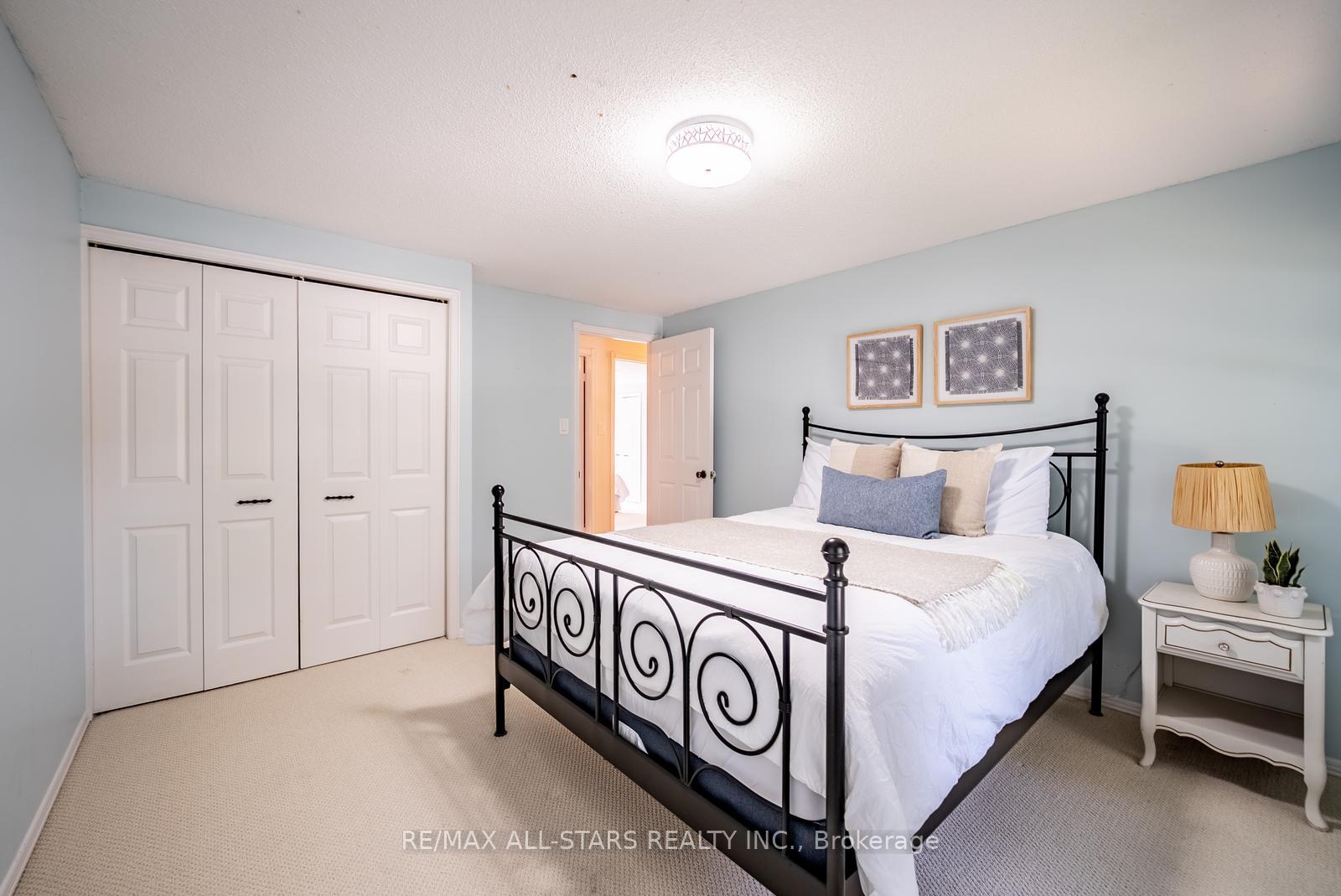 Photo 29 of 15 Hare Court, Markham, Old Markham Village — HOMEH