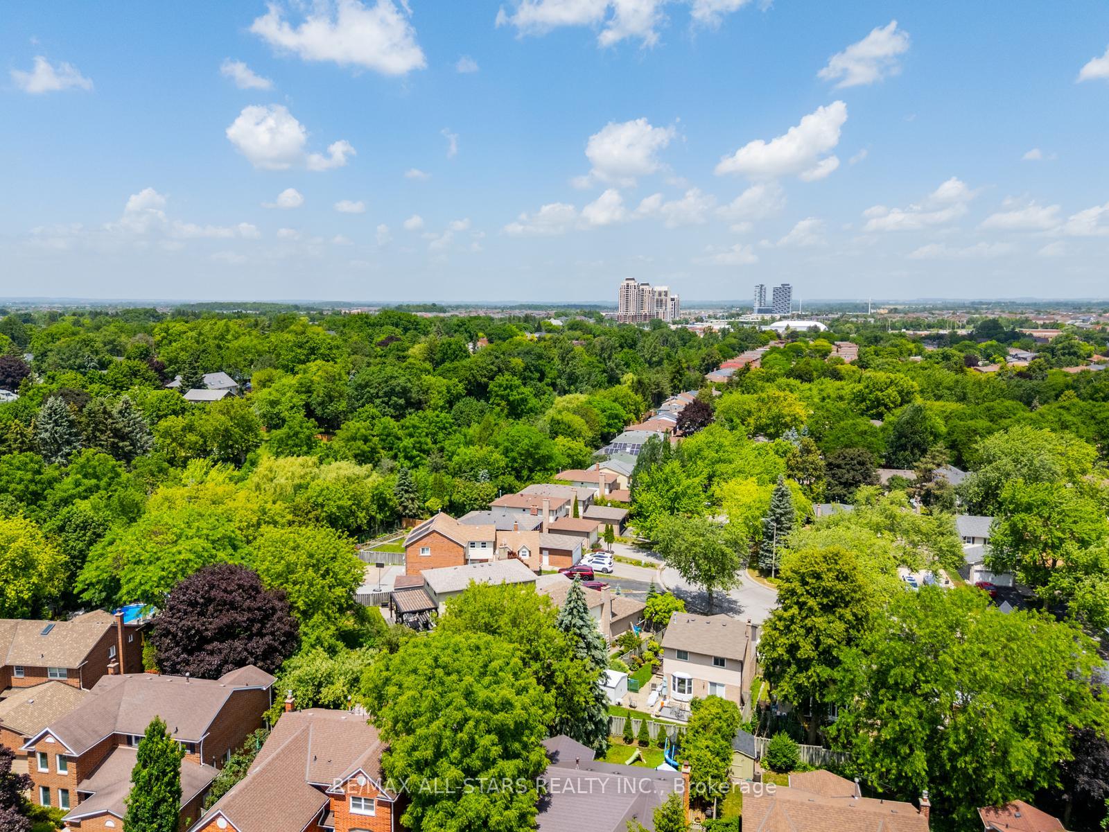 Photo 45 of 15 Hare Court, Markham, Old Markham Village — HOMEH