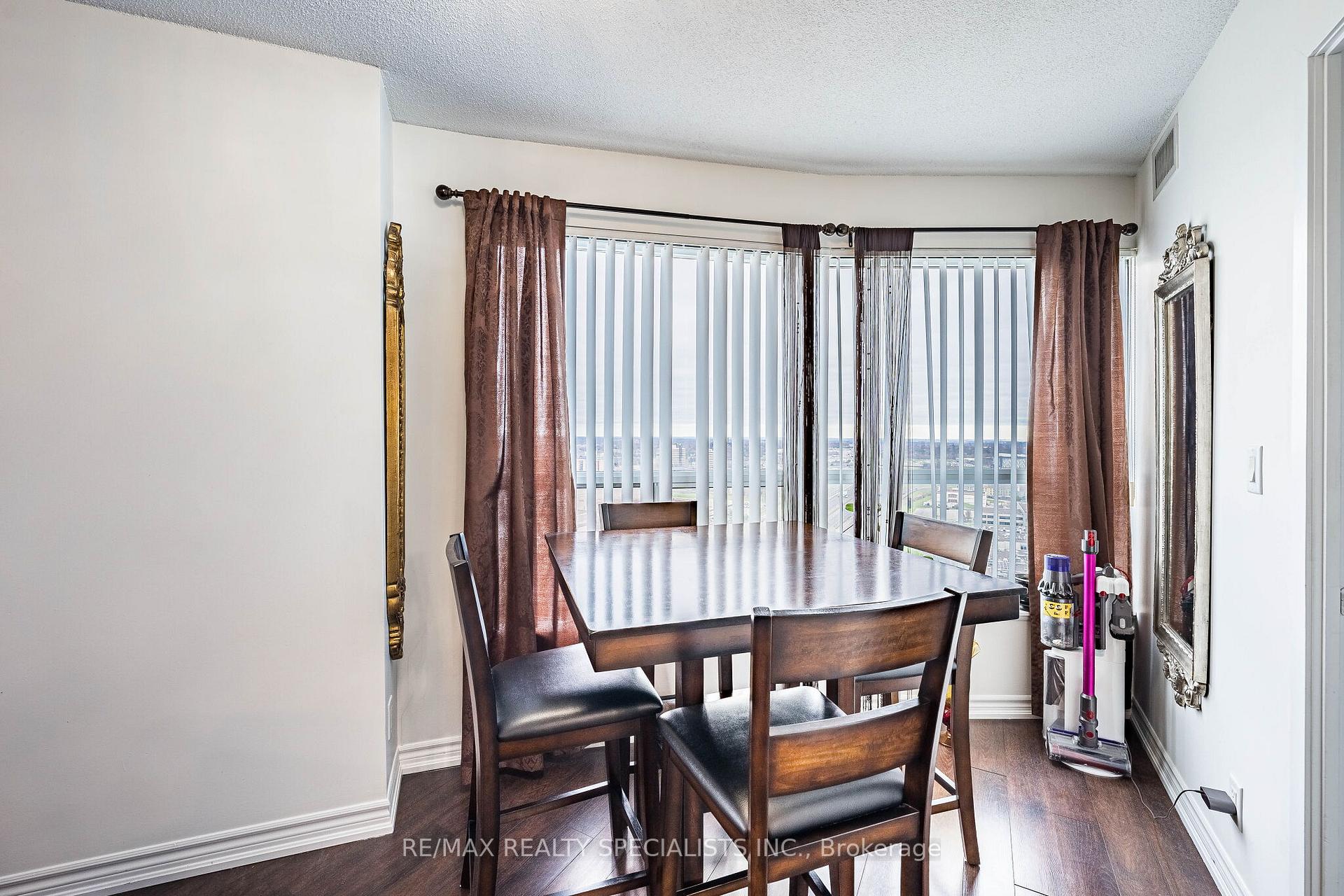 Photo 16 of Unit 2803, 38 Lee Centre Drive, Scarborough, Woburn — HOMEH