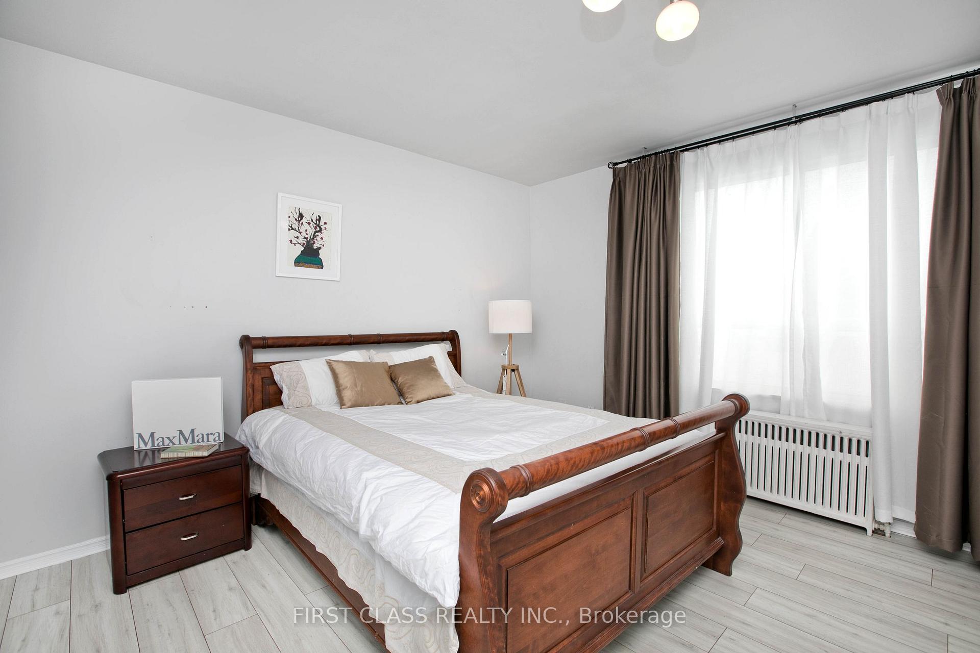 Photo 1 of 2910 Keele Street, North York, Downsview-Roding-CFB — HOMEH