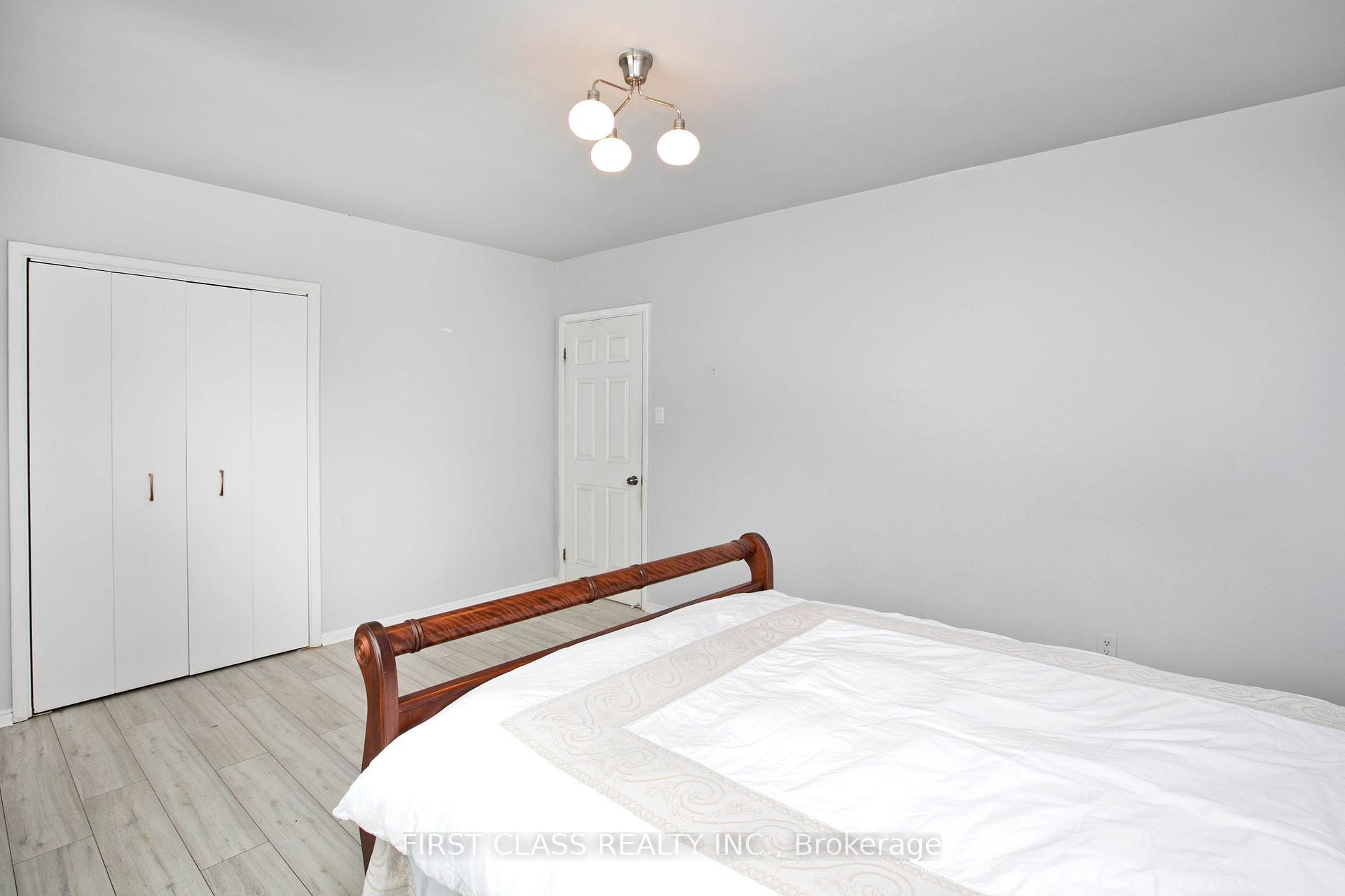 Photo 4 of 2910 Keele Street, North York, Downsview-Roding-CFB — HOMEH