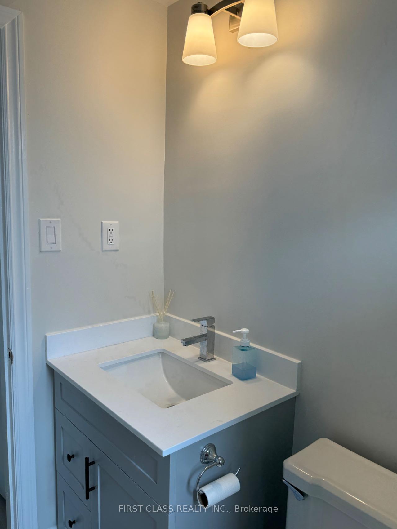 Photo 10 of 2910 Keele Street, North York, Downsview-Roding-CFB — HOMEH