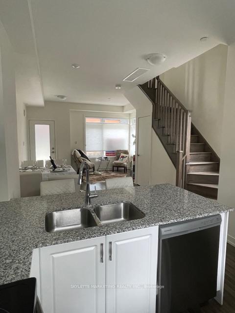 Photo 6 of Unit 67, 370B Red Maple Road, Richmond Hill, Langstaff — HOMEH