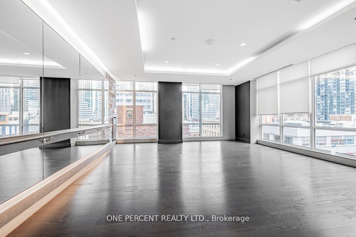Photo 15 of Unit 426, 30 Nelson Street, Toronto, Waterfront Communities — HOMEH