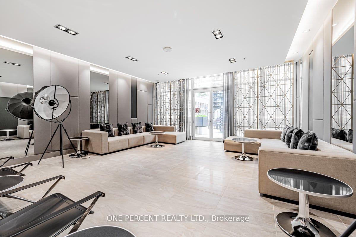 Photo 17 of Unit 426, 30 Nelson Street, Toronto, Waterfront Communities — HOMEH