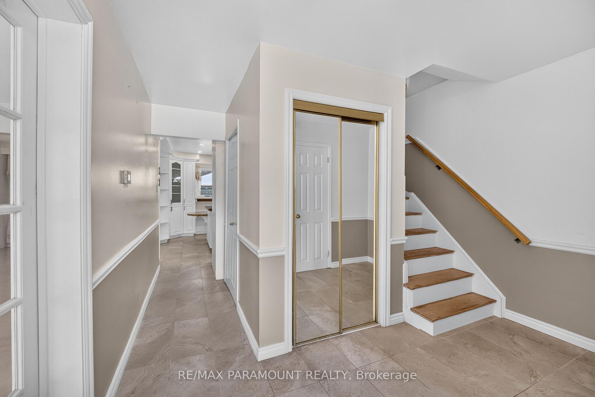 Photo 6 of 47 Cloverdale Drive, Brampton, Avondale — HOMEH
