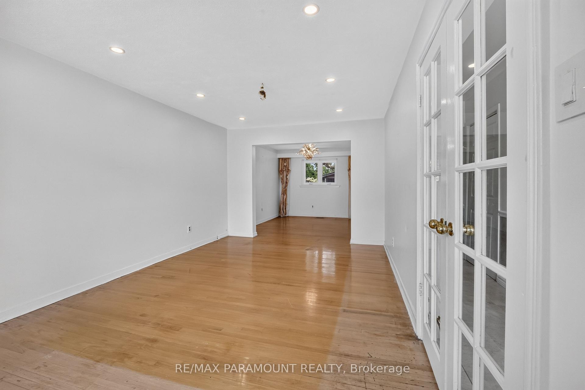 Photo 8 of 47 Cloverdale Drive, Brampton, Avondale — HOMEH