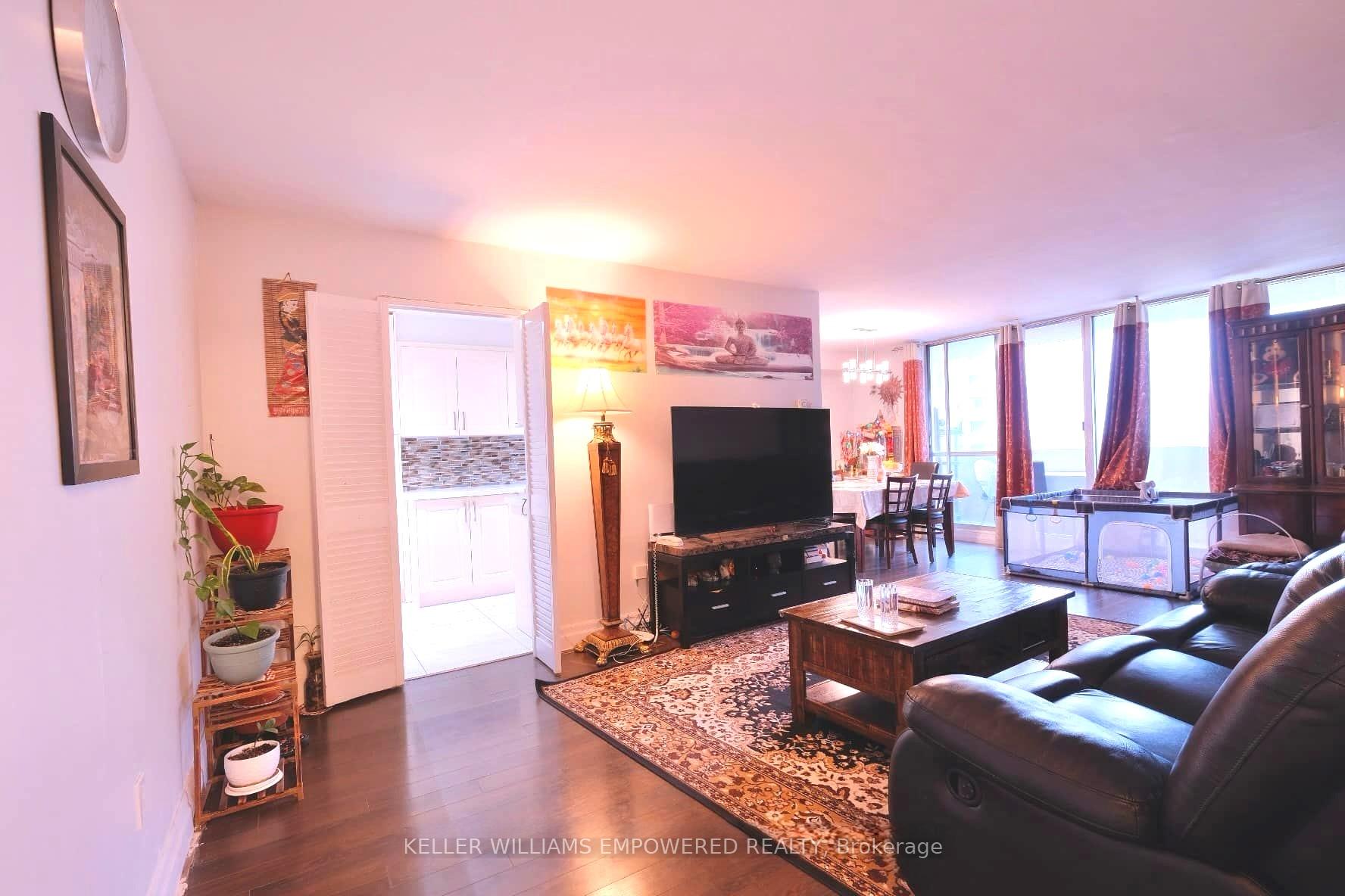 Photo 2 of Unit 2603, 1 Massey Square, Toronto, Crescent Town — HOMEH