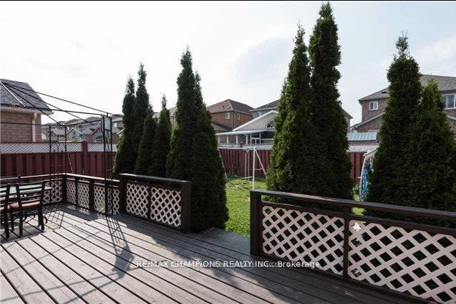 Photo 22 of 30 Feather Reed Way, Brampton, Sandringham-Wellington — HOMEH