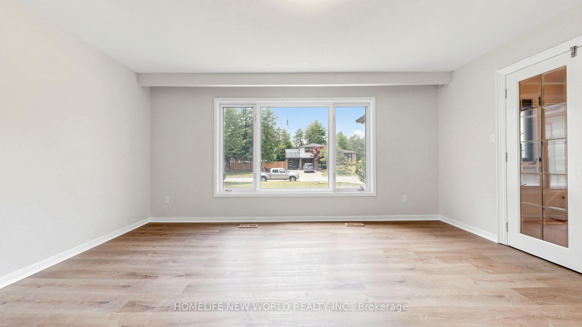 Photo 3 of 7 Callahan Road, Markham, Unionville — HOMEH