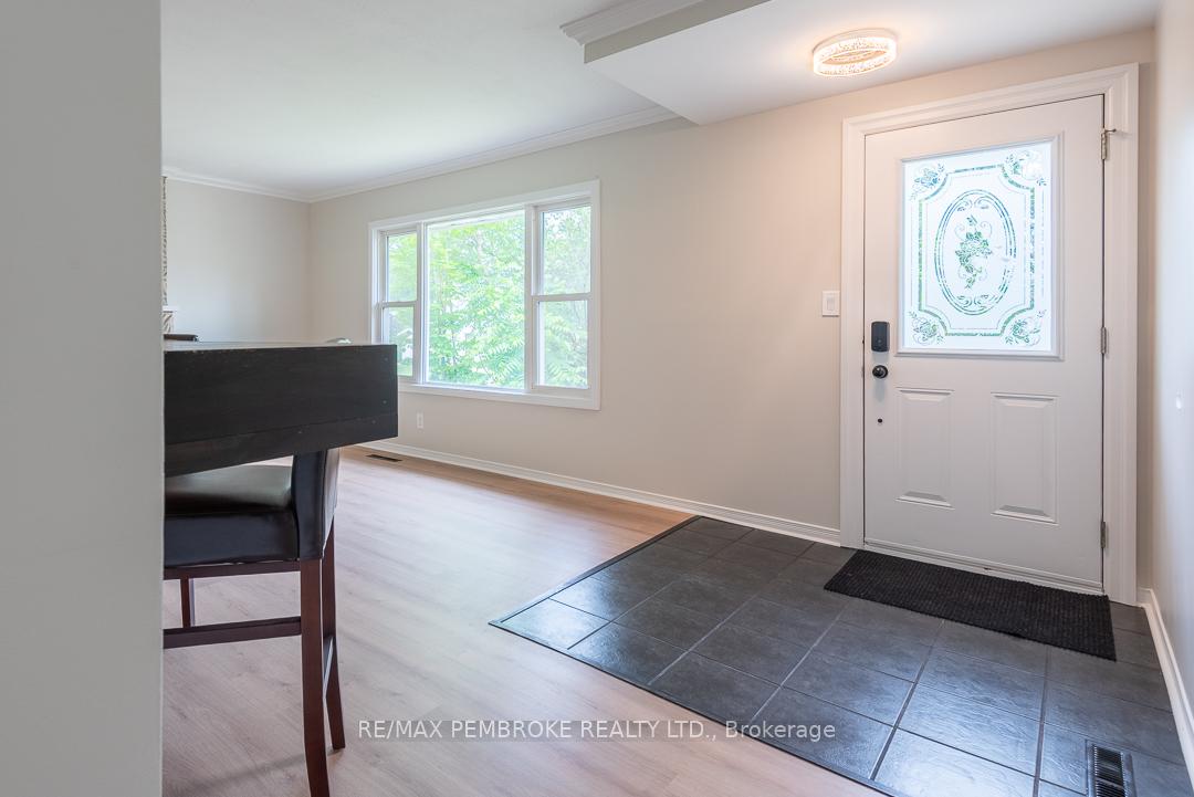 Photo 5 of 310 Esther Street, Pembroke, Pembroke — HOMEH