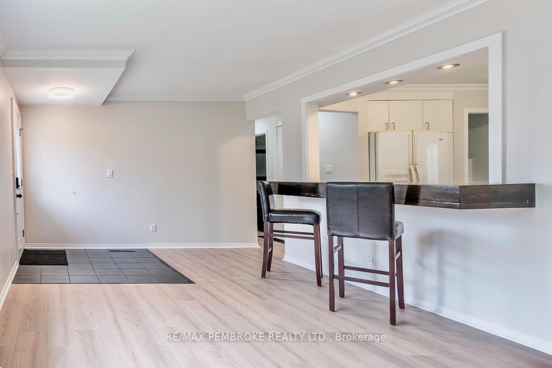 Photo 9 of 310 Esther Street, Pembroke, Pembroke — HOMEH