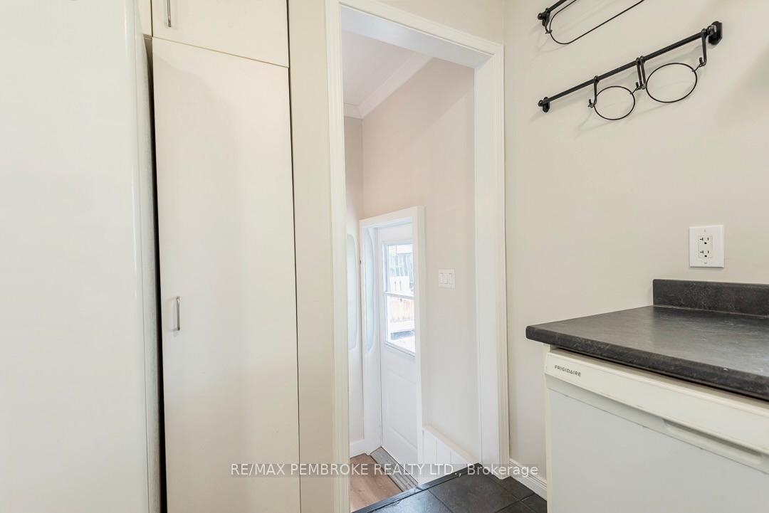Photo 15 of 310 Esther Street, Pembroke, Pembroke — HOMEH
