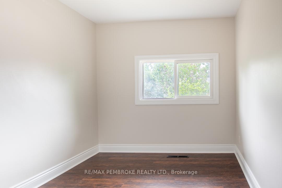Photo 20 of 310 Esther Street, Pembroke, Pembroke — HOMEH