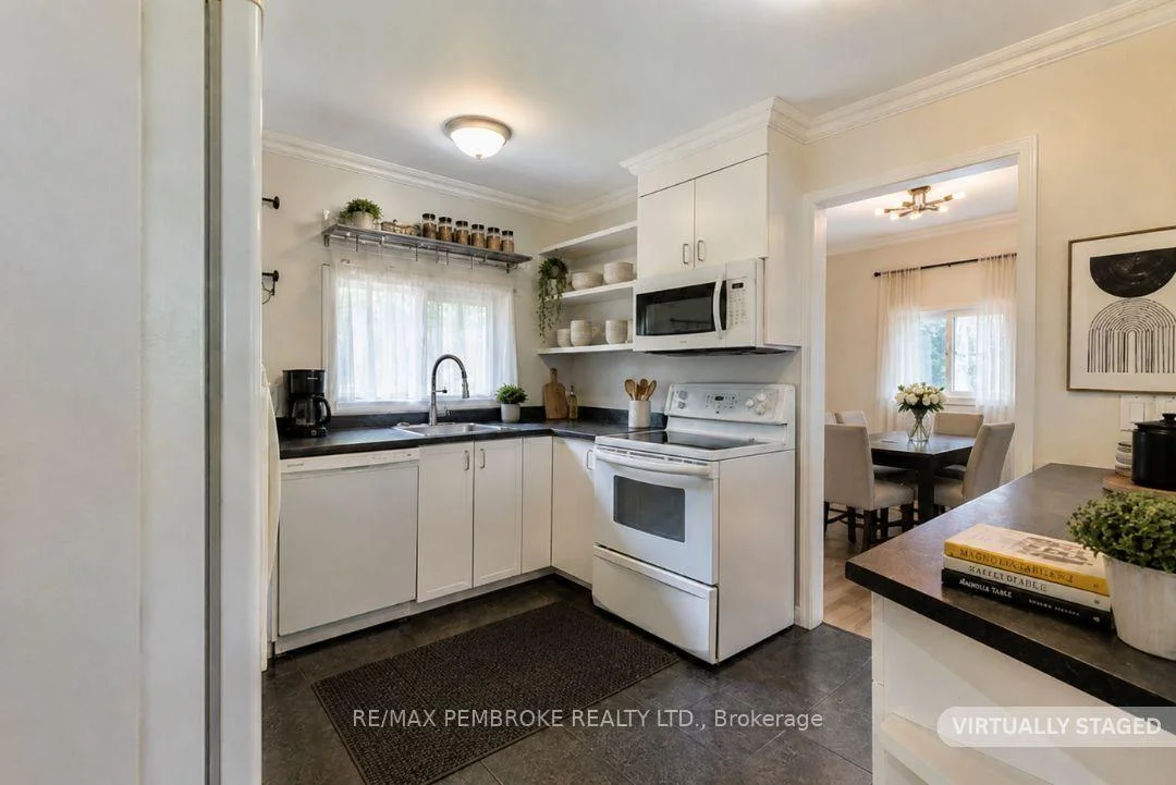Photo 14 of 310 Esther Street, Pembroke, Pembroke — HOMEH