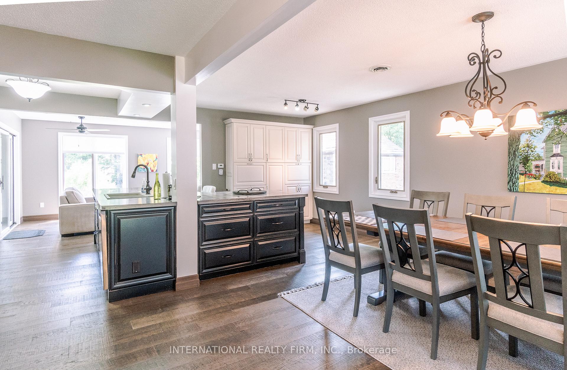 Photo 4 of 324 Bethune Drive N, Gravenhurst, Muskoka (S) — HOMEH